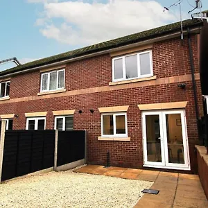 Oakwell View - Modern 3 Bed Holiday home Barnsley