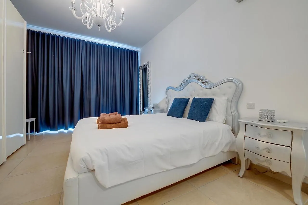 Seafront Apartment Sliema Malta
