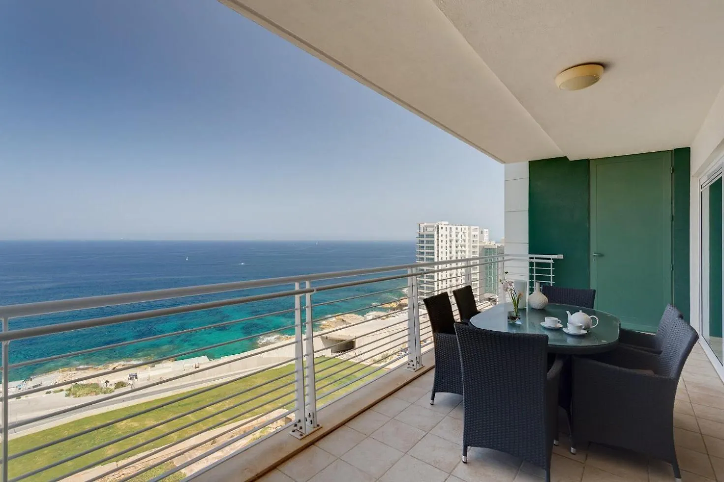 Seafront Apartment Sliema